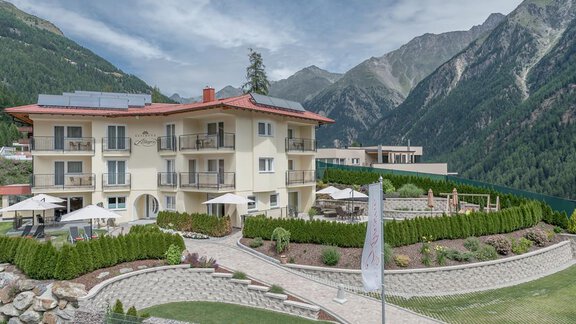 Residenz Allegra Sölden, exterior view summer - Sölden | © Residenz Allegra Sölden