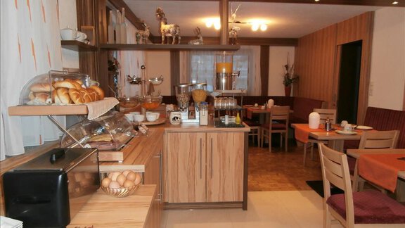 reichhaltiges Frühstücksbuffet - Haus Felsblick - Zwieselstein
