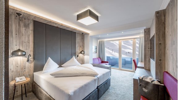 Doppelzimmer Süd - SKI | GOLF | WELLNESS Hotel Riml ****S - Hochgurgl | © Alexander Maria Lohmann