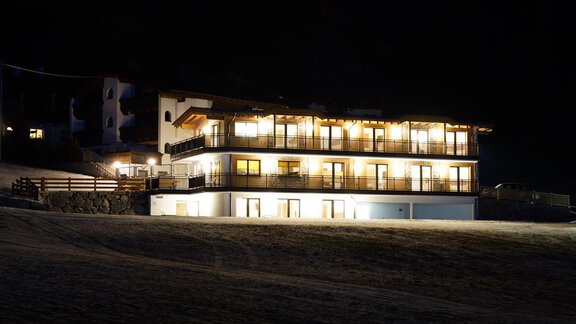 Ansicht Abends - Apart Auszeit - Sölden | © apart auszeit