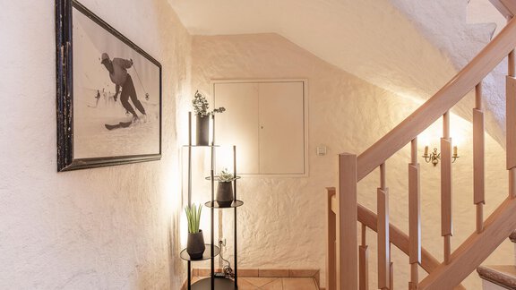 Stiegenhaus - Gustl's Ferienhäusl - Sölden