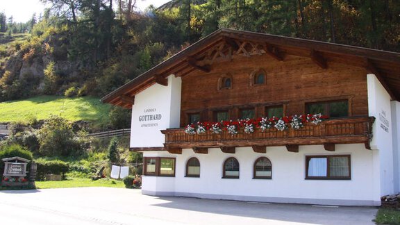 Hausansicht Landhaus Gotthard - Sölden