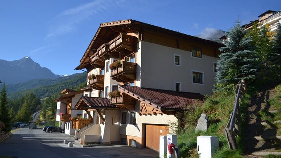Ansicht mit Nederkogl - Toni's Ferienheim - Sölden