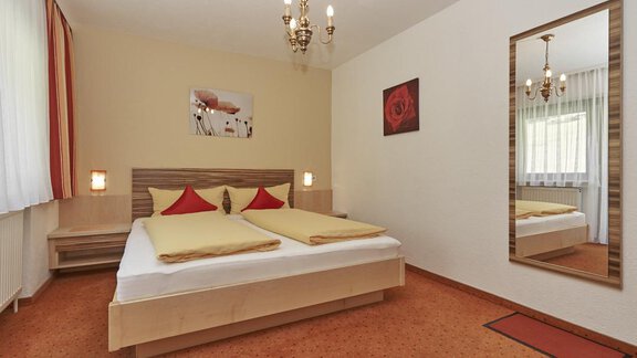 003 Doppelzimmer - Haus Sonnschein - Zwieselstein
