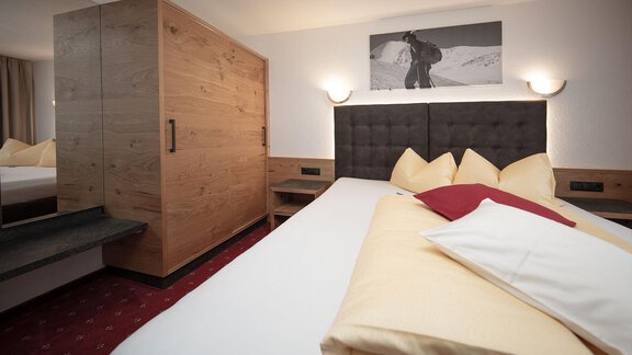 Zimmer_121_a - Haus Gondelblick - Sölden | © Falkner Georg