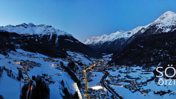 Soelden-Winter-am-Abend-2020 - Haus Gondelblick - Sölden | © Falkner Georg