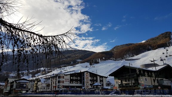Heiners  mit Blick zur Piste - Haus Heiners - Sölden | © Fiegl