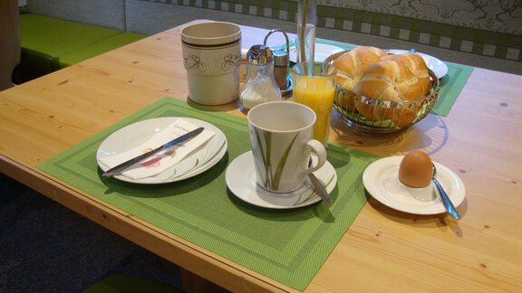 Frühstückstisch - Haus Sonnschein - Zwieselstein