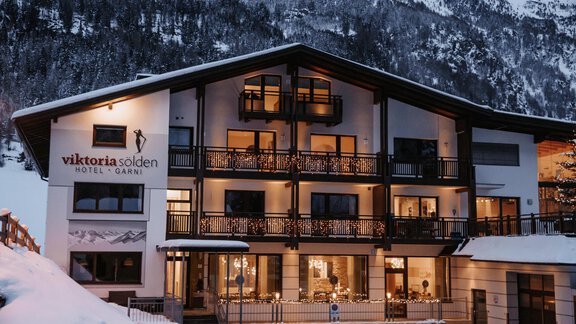 Hotel Garni Viktoria - Winteransicht - Sölden