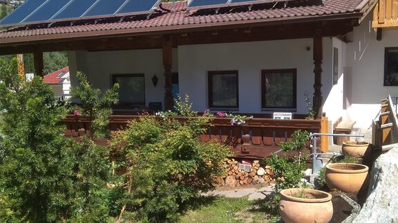 Grillplatz im Garten - Michls Hoamat Appartement - Sölden