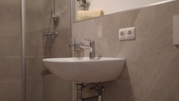 Dusche im Parterre - Michls Hoamat Appartement - Sölden