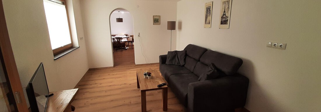 Wohnzimmer Durchgang zur Küche | © Riml/Zelger (CC C) Wohnzimmer Durchgang zur Küche - Gästehaus Elisabeth - Gries