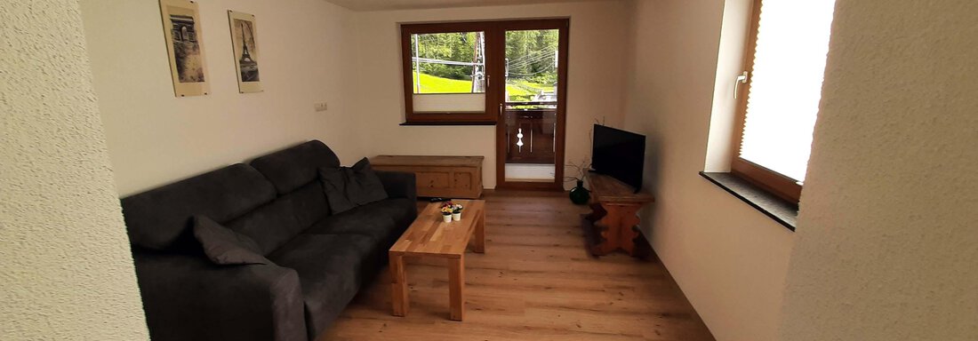 Wohnzimmer zum Balkon - Gästehaus Elisabeth - Gries