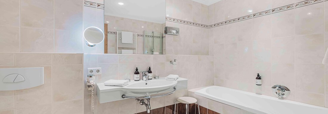 DZ GURGLBLICK (5) - SKI | GOLF | WELLNESS Hotel Riml ****S - Hochgurgl