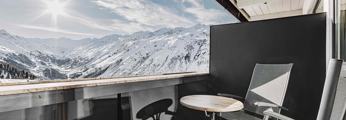 Aussicht Doppelzimmer Süd - SKI | GOLF | WELLNESS Hotel Riml ****S - Hochgurgl