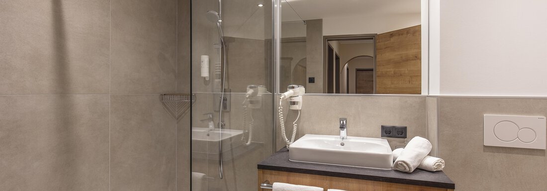 Badezimmer_Typ_B - Appartements Panorama - Längenfeld