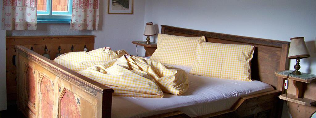 Doppelzimmer App. 9 | © Johann Georg Holzknecht (CC C) Doppelzimmer App. 9 - Gästehaus Bichl - Niederthai