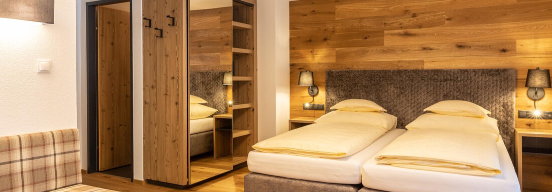 Doppelzimmer Comfort | © Zangerl Daniel, Daniel Zangerl (CC C) Doppelzimmer Comfort - "stefan" Hotel - Sölden