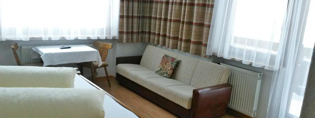 Schlafzimmer mit Zusatzbett - Apart Marcell - Sölden