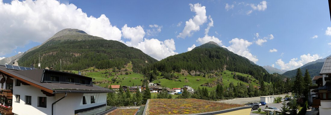 Blick zum Brunnenkogl - Appartement Kathi Scheiber - Sölden