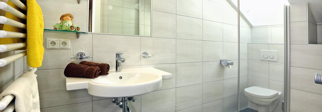 Badezimmer mit Dusche und WC - Appartement Kathi Scheiber - Sölden