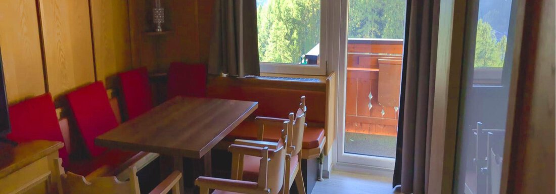 Wohnzimmer mit Essbereich - Appt. Rosmarie - Sölden