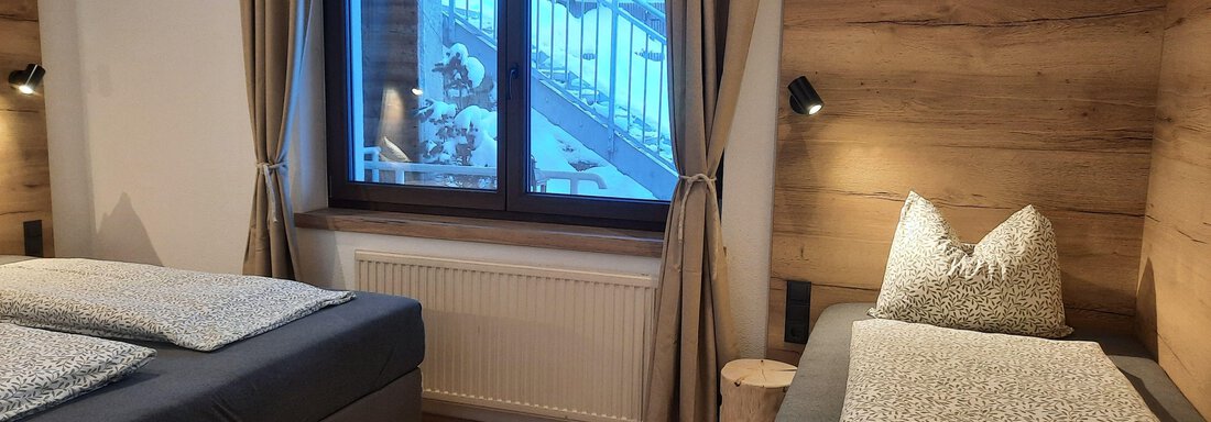 romm 3 (1 double bed, 1 single bed) - Ferienhaus Anna - Sölden