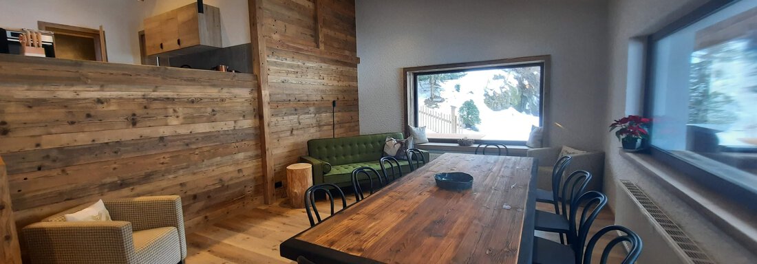 Huge dining table - Ferienhaus Anna - Sölden