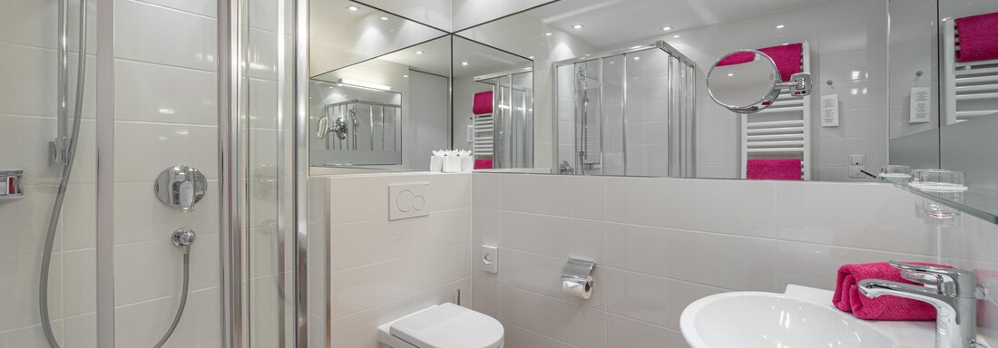 Badezimmer Komfort-Dreibettzimmer PLUS - Garni Concordia - Sölden