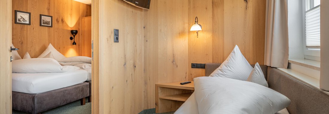 Komfort-Dreibettzimmer PLUS Familienzimmer - Garni Concordia - Sölden