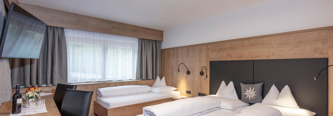 LE-241119-Garni-Jaqueline-Soelden-4915_web LE-241119-Garni-Jaqueline-Soelden-4915_web - Garni Jaqueline - Sölden