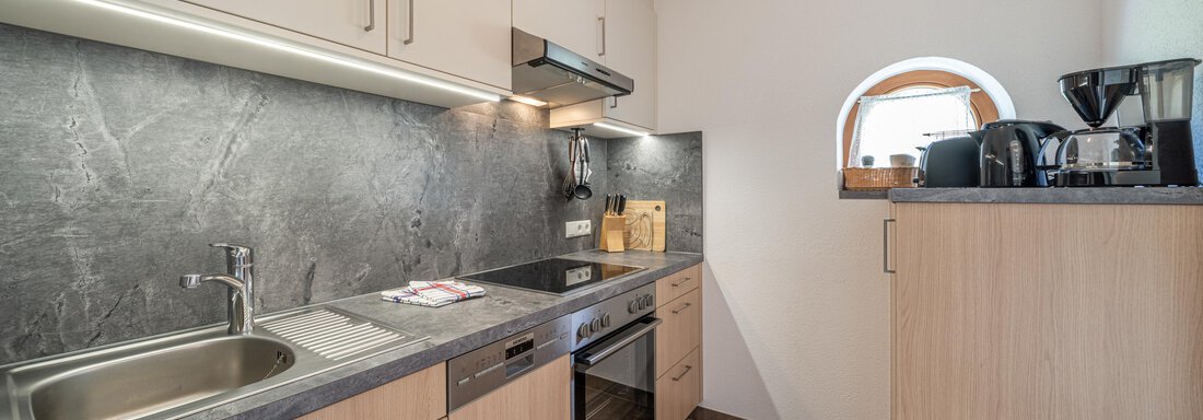 Küche Wiese - Gästehaus Raphaela - Sölden