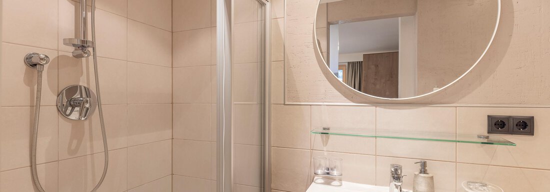 Dusche/WC - Gustl's Ferienhäusl - Sölden