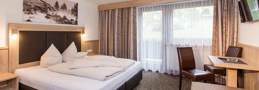 Doppelzimmer mit Balkon Doppelzimmer mit Balkon - Haus Emil - Sölden