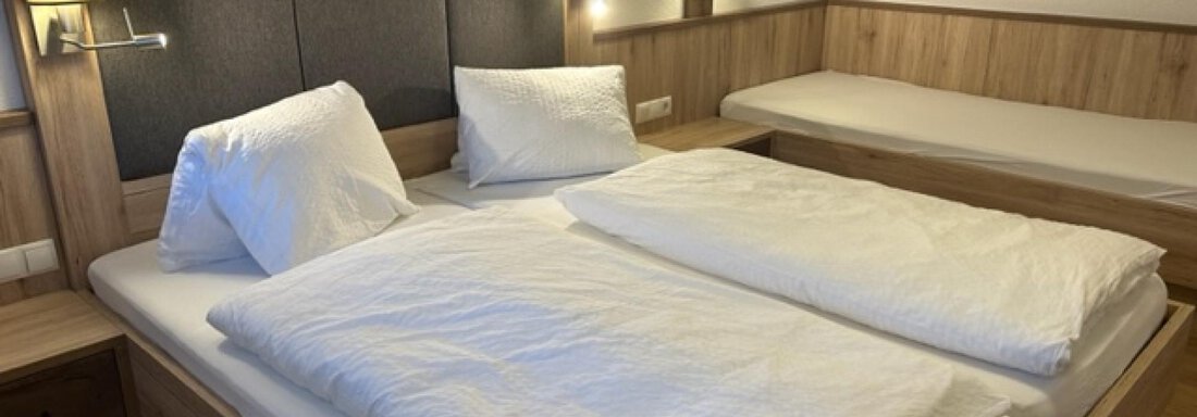 Dreibettzimmer - Haus Moosbichl - Sölden