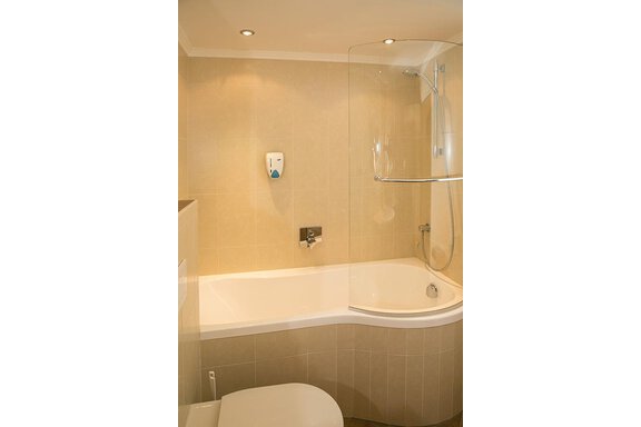 Badezimmer - Hotel Garni Ehrenreich - Sölden