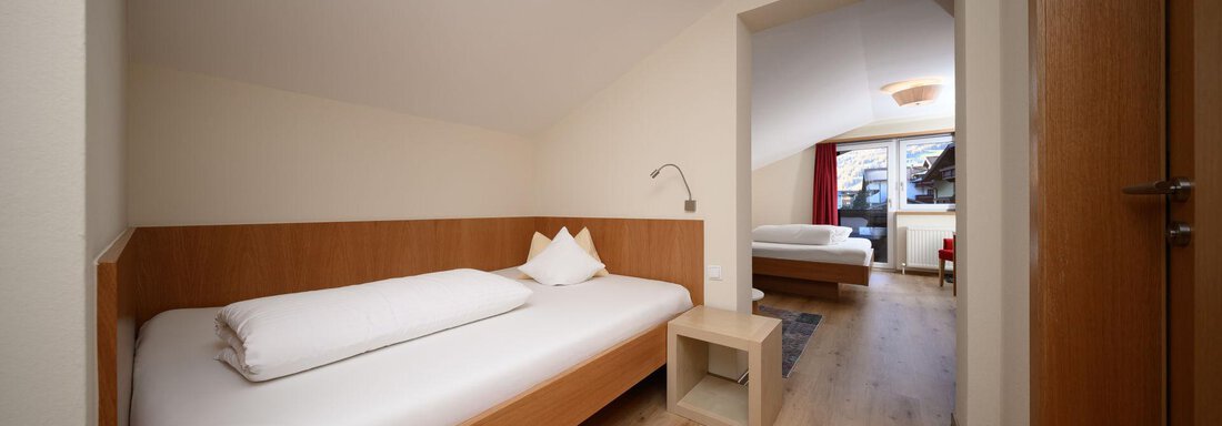 Junior Suite optisch getrennt - Hotel Garni Maria Theresia - Sölden