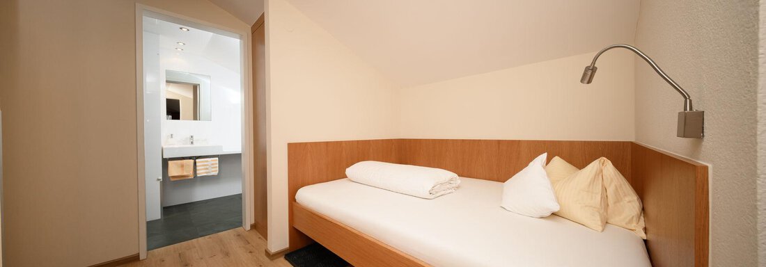 Junior Suite Schlafbereich optische Trennung - Hotel Garni Maria Theresia - Sölden