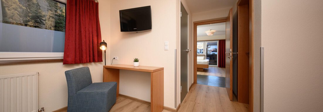 Junior Suite getrennte Türe - Hotel Garni Maria Theresia - Sölden