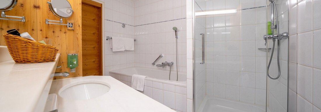 Badezimmer Wellness Suite Soelderkogl - Hotel Liebe Sonne - Sölden