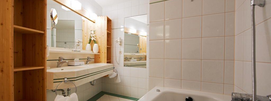 Badezimmer Suite Nederkogl - Hotel Liebe Sonne - Sölden