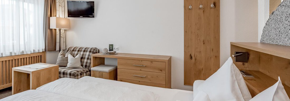 carin_zimmer_katA_3 - Hotel Sportpension Carinthia - Sölden