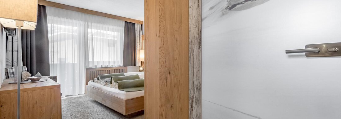 carin_zimmer_katAplus_2 - Hotel Sportpension Carinthia - Sölden