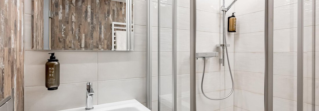 carin_zimmer_katC_2 - Hotel Sportpension Carinthia - Sölden