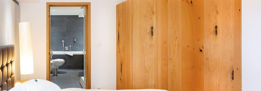 Blick ins Badezimmer - Hotel Valentin - Sölden