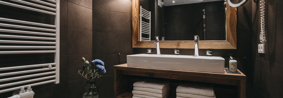 One Bedroom Suite Badezimmer - Hotel VAYA Sölden - Sölden