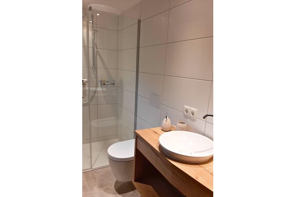 12 - Catered chalet Landa (Sölden) - Badkamer 2 - LANDA 1898 - Wens Chalet - Sölden