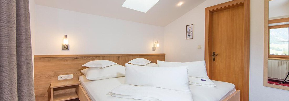 Schlafzimmer Schlafzimmer - Landhaus Grüner - Sölden