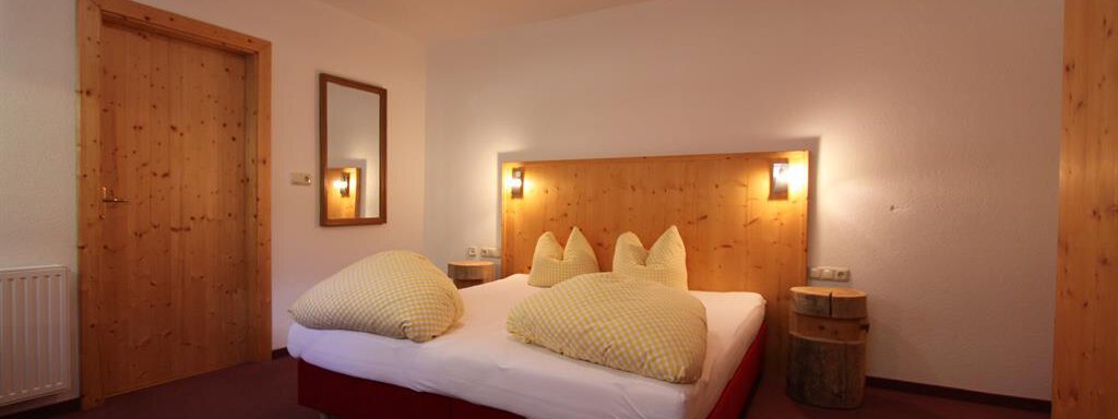 Doppelzimmer Ulme 36 - Pension Waldesruh - Sölden