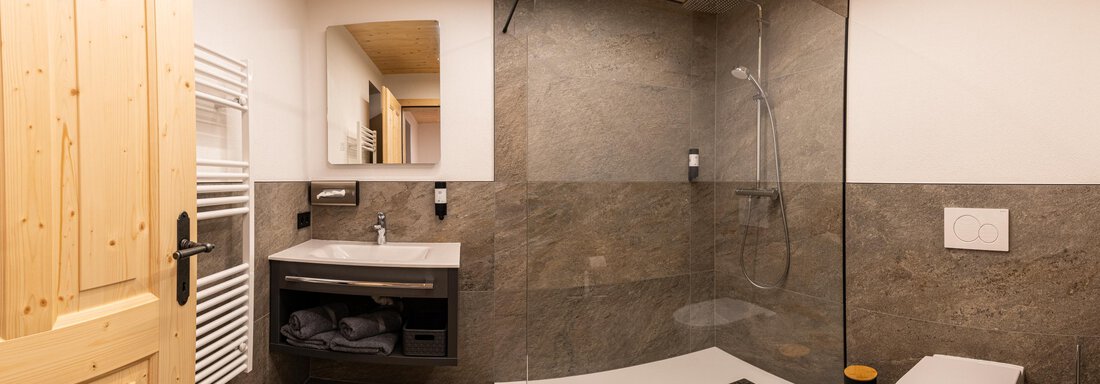 Badezimmer_Panorama_2_Stock - Selda Chalet - Sölden